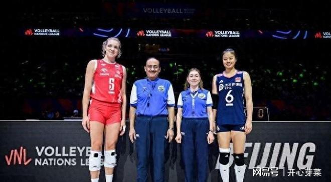  Uzi巅峰对决，凯恩与30激战德国队分钟，比分优势明显胜负难料！